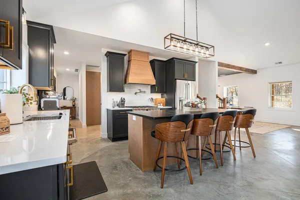 $1,387,000 | 13785 Jane Way, Sawyer, MI 49125