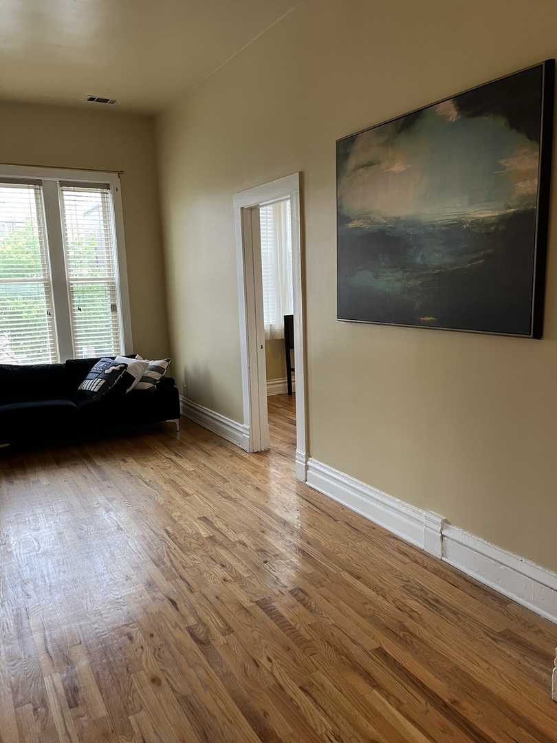 4429 South Calumet Avenue, Unit 2 Chicago, IL 60653 - Photo 3 of 17