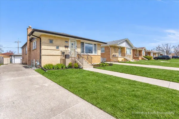 $329,900 | 3828 West 116th Place, Alsip, IL 60803