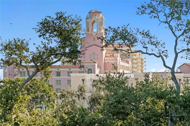 $1,695,000 | 153 5th Avenue Northeast, St. Petersburg, FL 33701