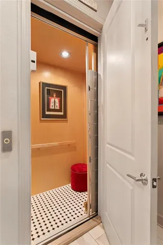 $1,695,000 | 153 5th Avenue Northeast, St. Petersburg, FL 33701