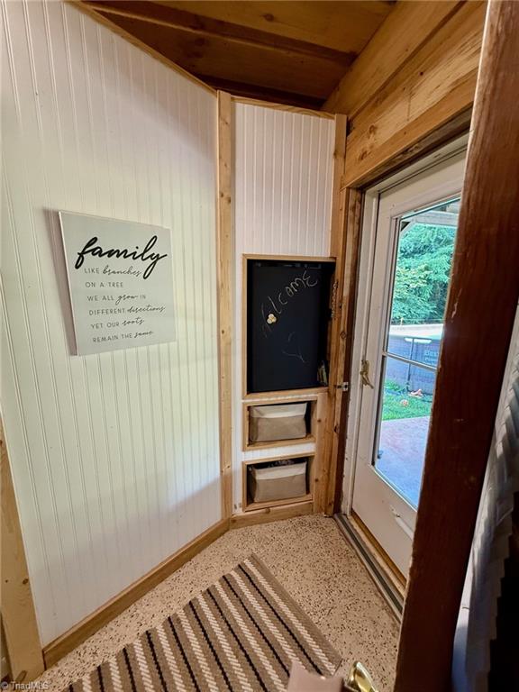 2139 Cb Eller School Road Elkin, NC 28621 - Photo 8 of 33 Entrance area