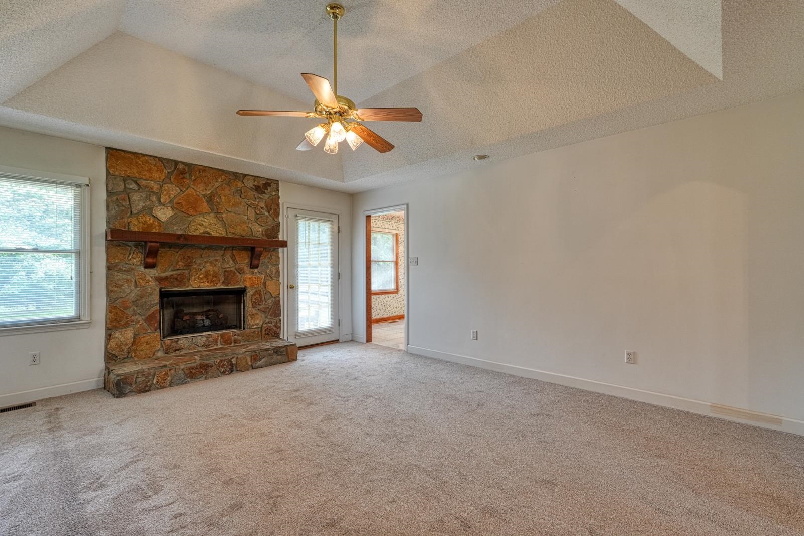 826 Mount Zion Road Spartanburg, SC 29303 - Photo 12 of 38 Gallery Image 12