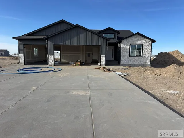 $650,000 | 1574 North 845 East, Shelley, ID 83274