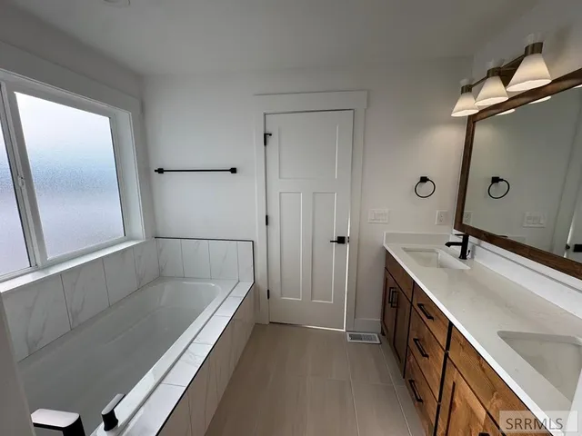 $640,000 | 1574 North 845 East, Shelley, ID 83274