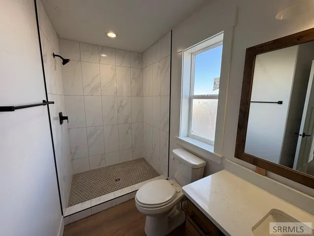 $650,000 | 1574 North 845 East, Shelley, ID 83274