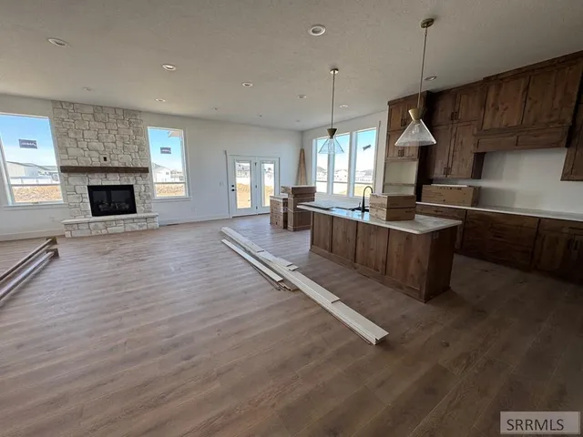 $650,000 | 1574 North 845 East, Shelley, ID 83274