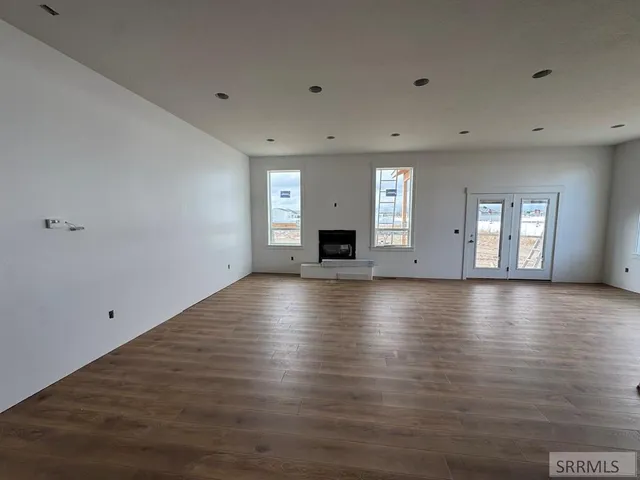 $650,000 | 1574 North 845 East, Shelley, ID 83274