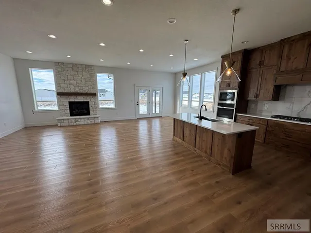 $640,000 | 1574 North 845 East, Shelley, ID 83274