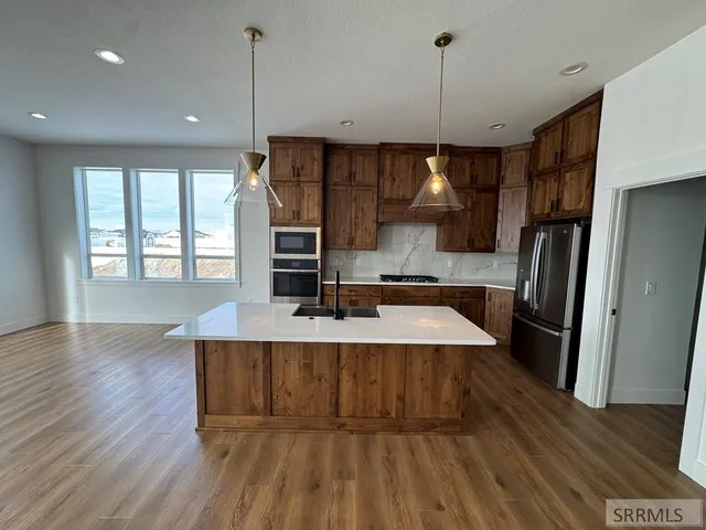 $640,000 | 1574 North 845 East, Shelley, ID 83274