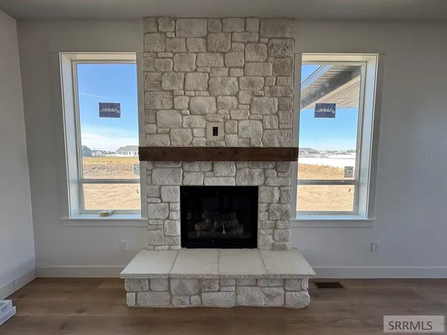 $650,000 | 1574 North 845 East, Shelley, ID 83274