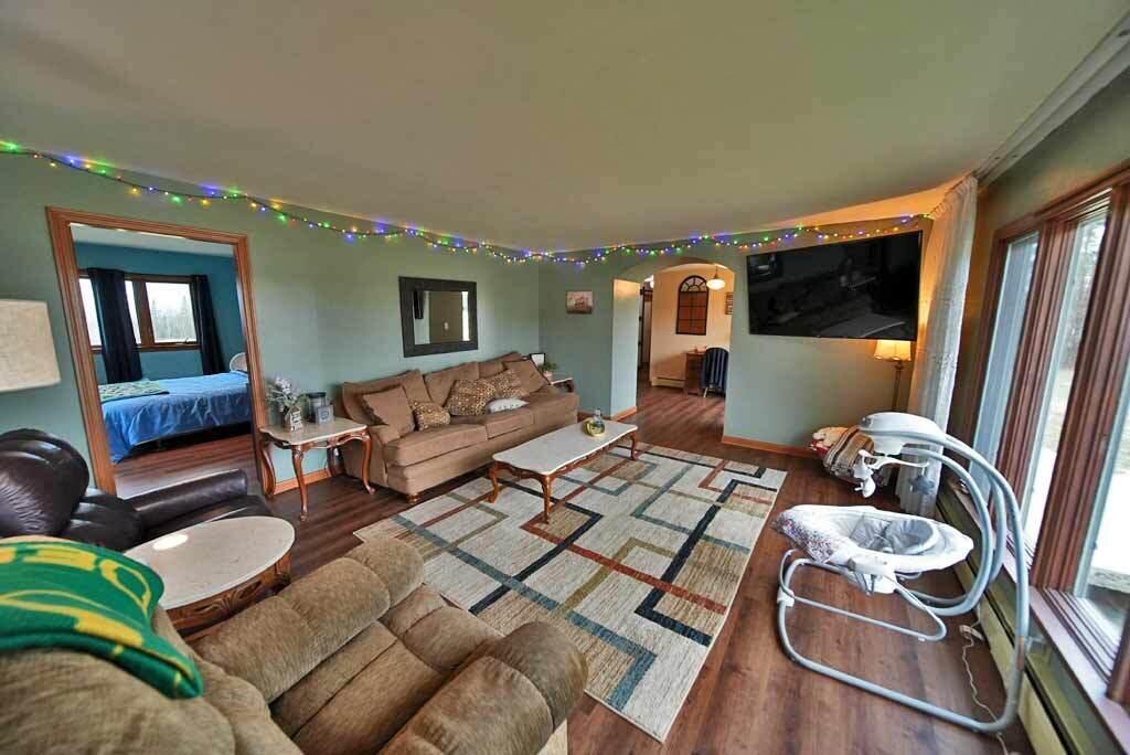97 Calais Road Houlton, ME 04730 - Photo 26 of 90 living-room-country-home