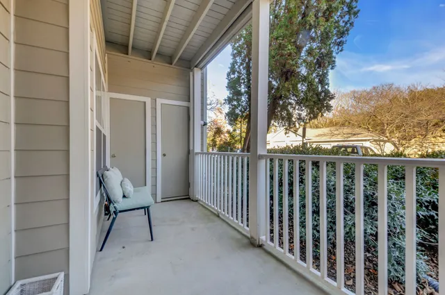 $3,300 | 2025 Woodmont Boulevard, Unit 106, Nashville, TN 37215