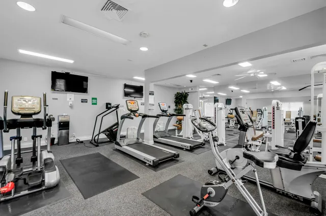 $3,300 | 2025 Woodmont Boulevard, Unit 106, Nashville, TN 37215