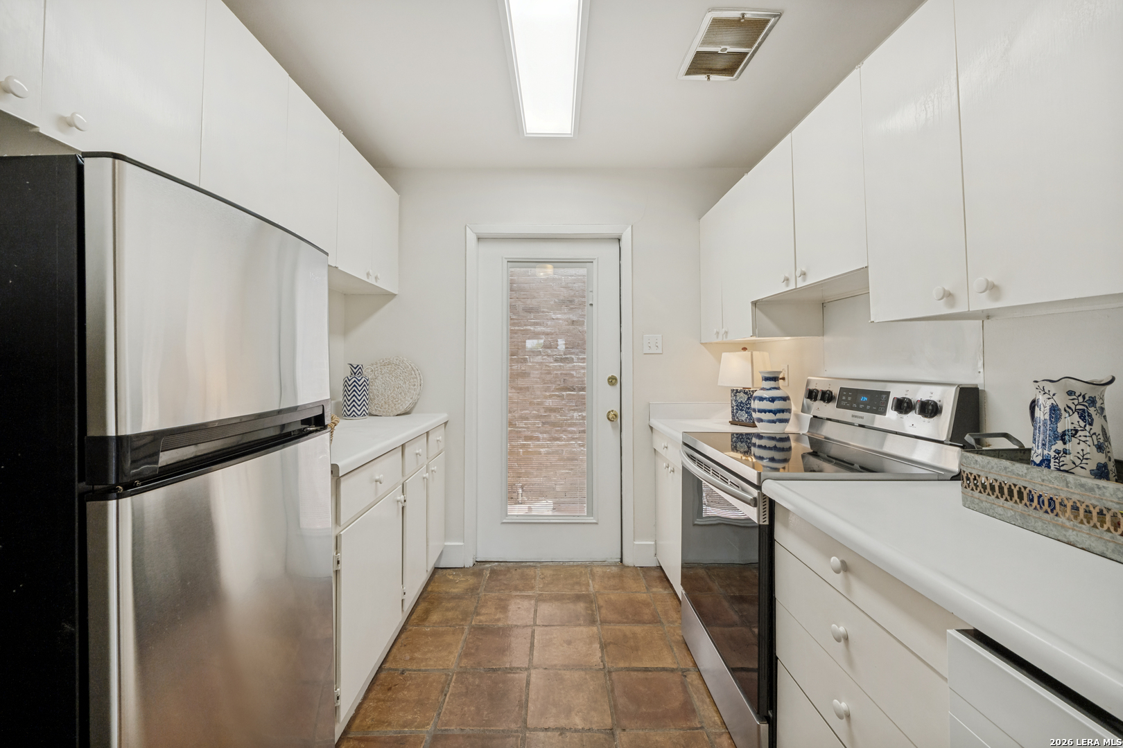 185 Terrell Road, Unit 201 San Antonio, TX 78209 - Photo 13 of 24