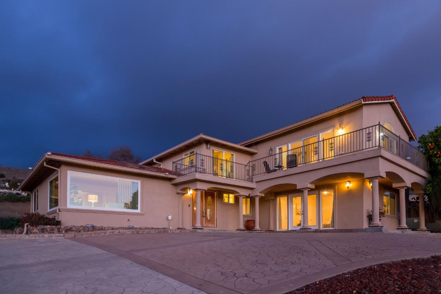 2570 Cypress Ridge Road San Jose, CA 95148 - Photo 8 of 63 Gallery Image 8