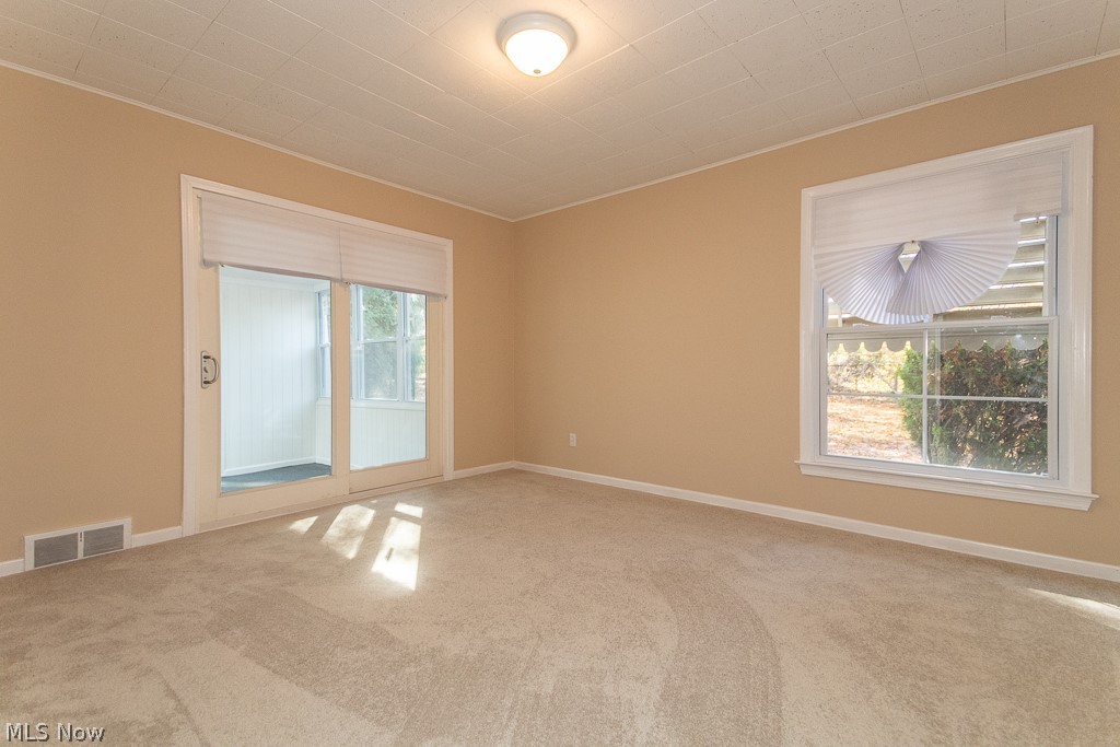 1090 Brandon Road Cleveland, OH 44112 - Photo 19 of 34