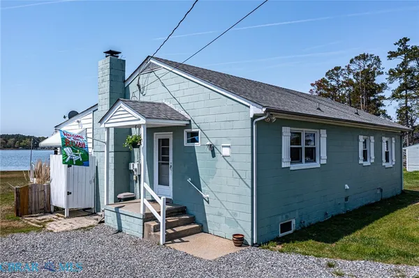 $390,000 | 403 Lake Francis Lane, Lottsburg, VA 22511