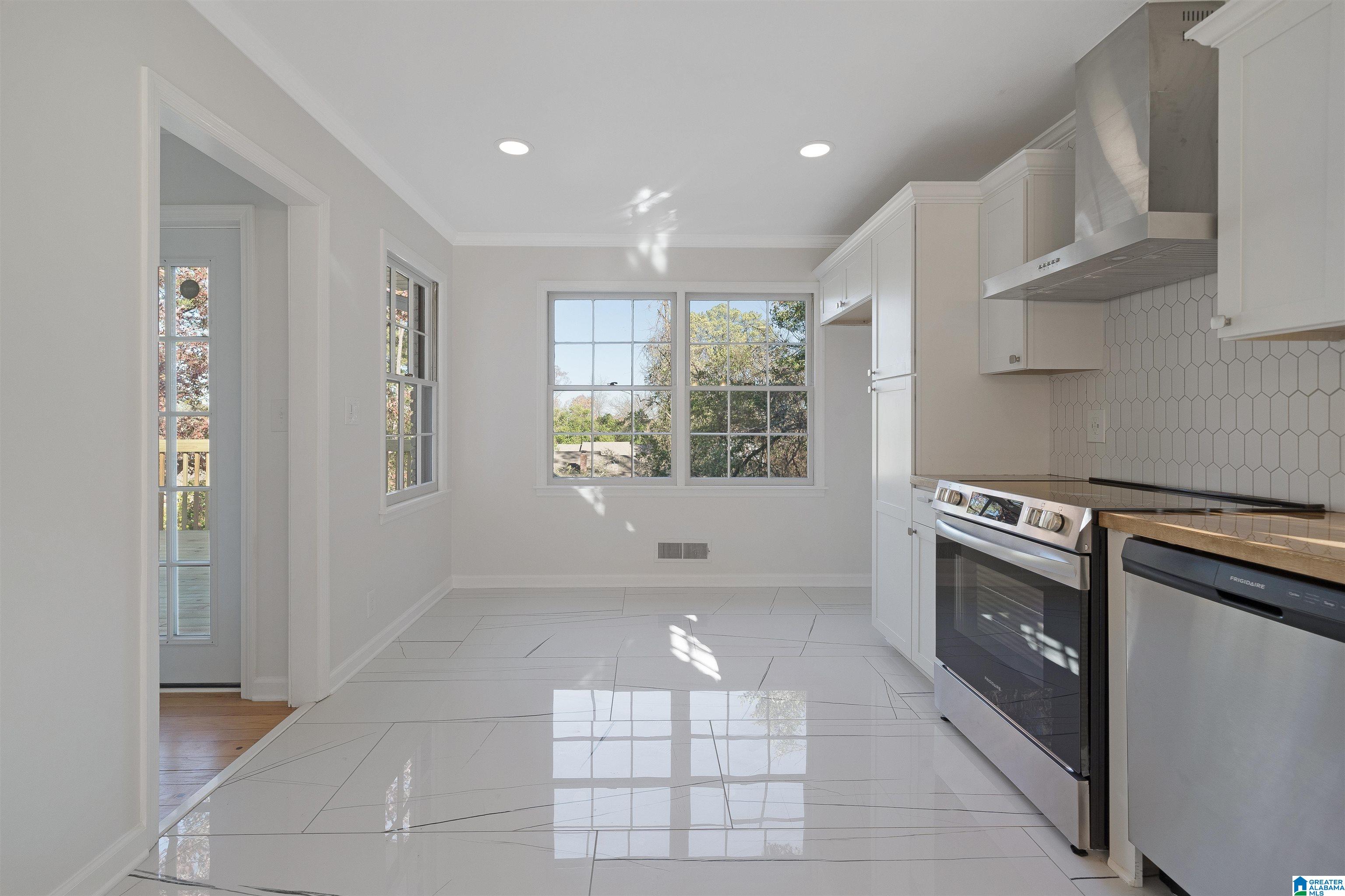 824 Barnard Terrace Birmingham, AL 35206 - Photo 13 of 50
