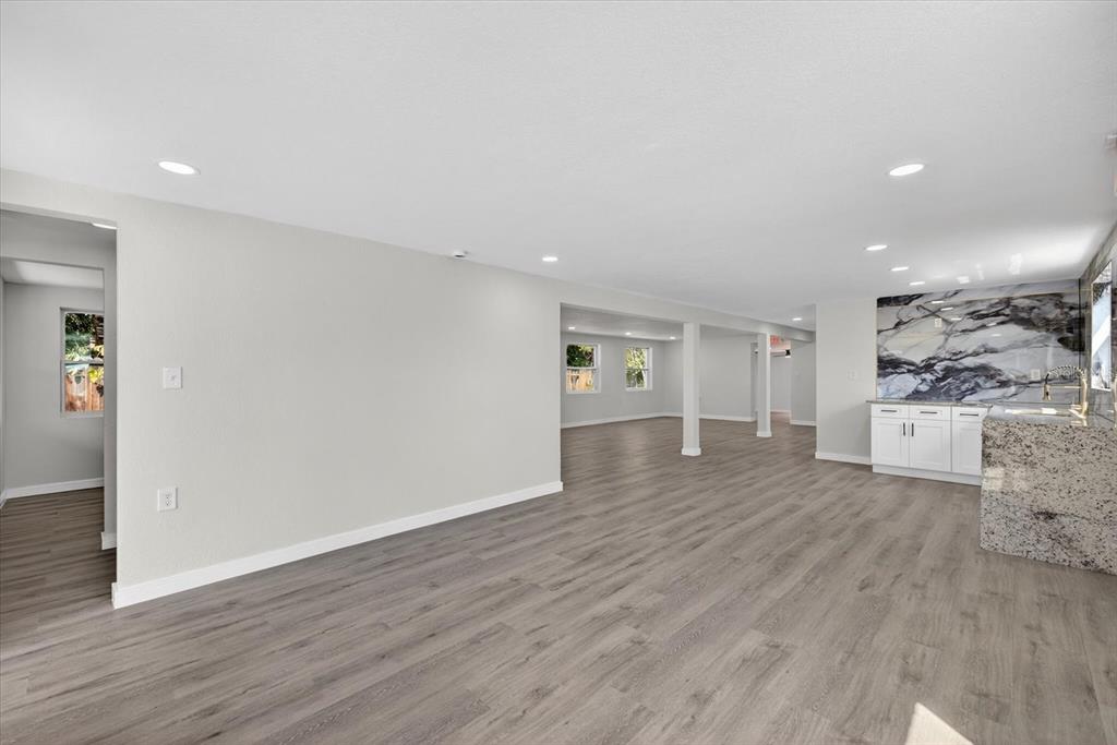 6334 Congress Street New Port Richey, FL 34653 - Photo 6 of 44