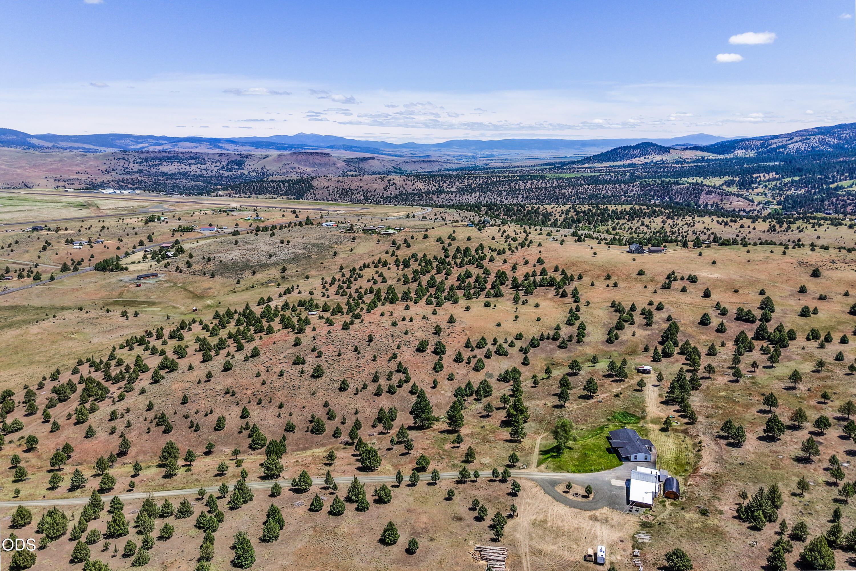 26216 West Bench Road John Day, OR 97845 - Photo 46 of 53 a view of a city with a mountain