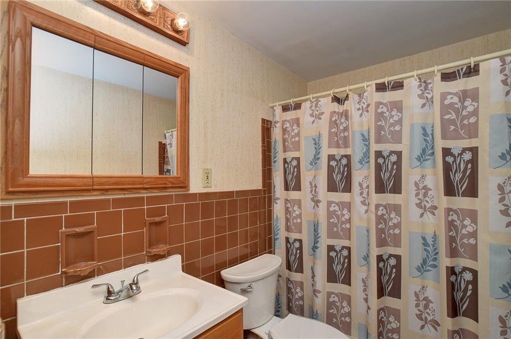 1182 La Salle Road Monroeville, PA 15146 - Photo 14 of 17 Gallery Image 14