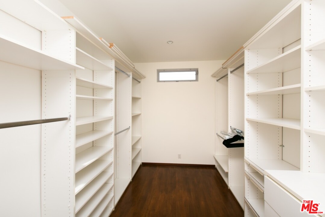 216 Grand Boulevard Venice, CA 90291 - Photo 12 of 28 a view of walk in closet with empty racks