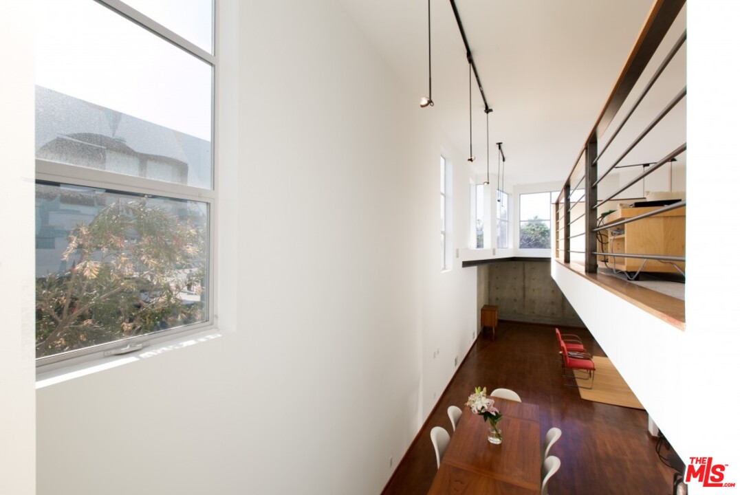 216 Grand Boulevard Venice, CA 90291 - Photo 5 of 28 a view of an empty room with a window