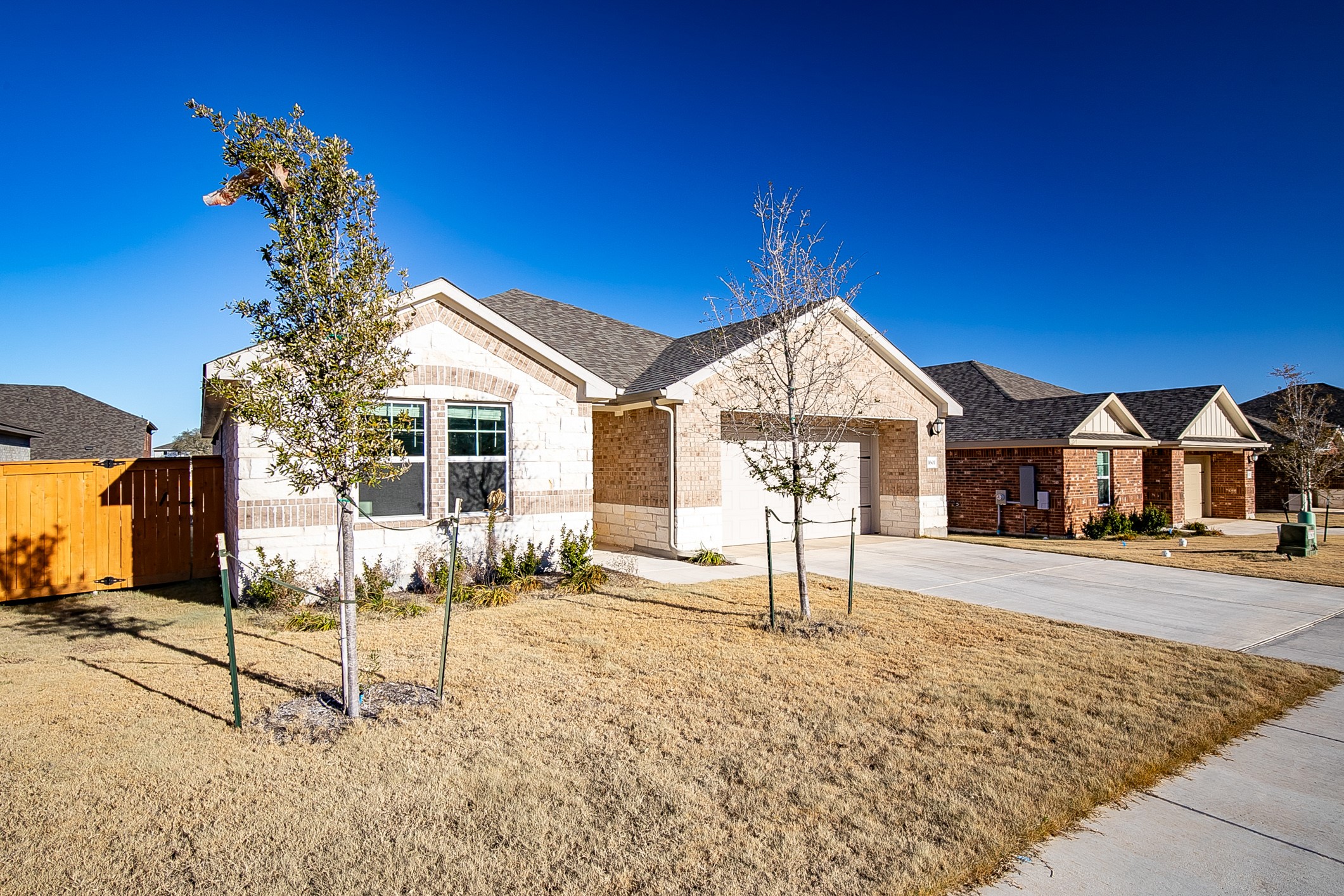 1601 Longhorn Ranch Drive Leander, TX 78641 - Photo 2 of 27
