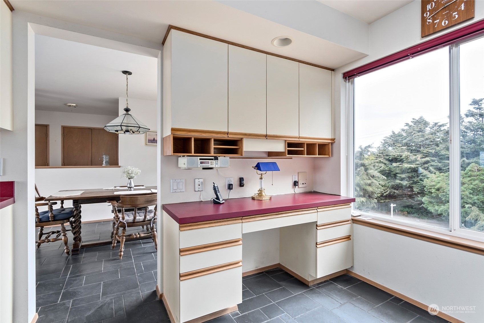 2355 West Beach Road Oak Harbor, WA 98277 - Photo 13 of 39 Gallery Image 13