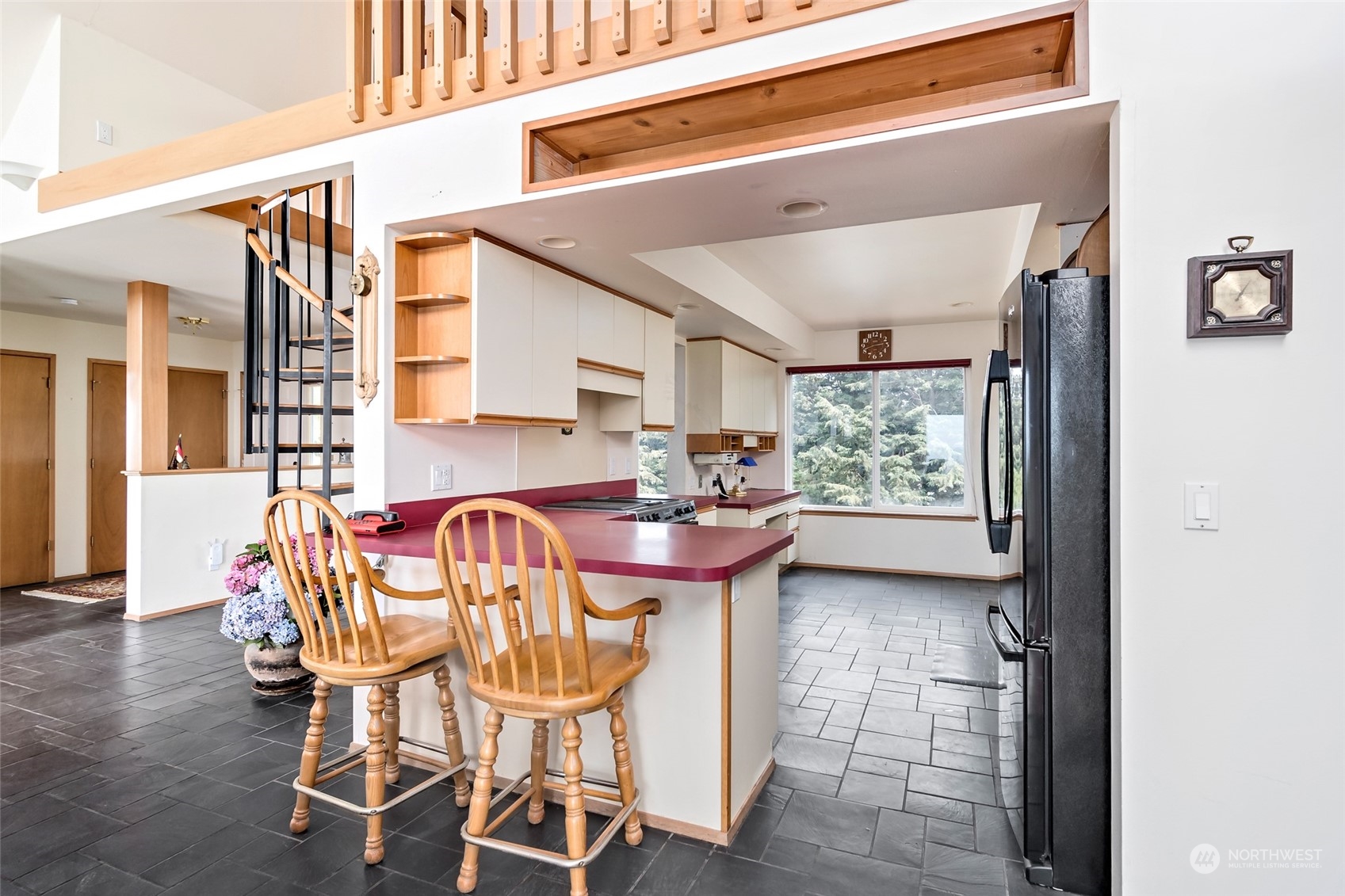 2355 West Beach Road Oak Harbor, WA 98277 - Photo 14 of 39 Gallery Image 14