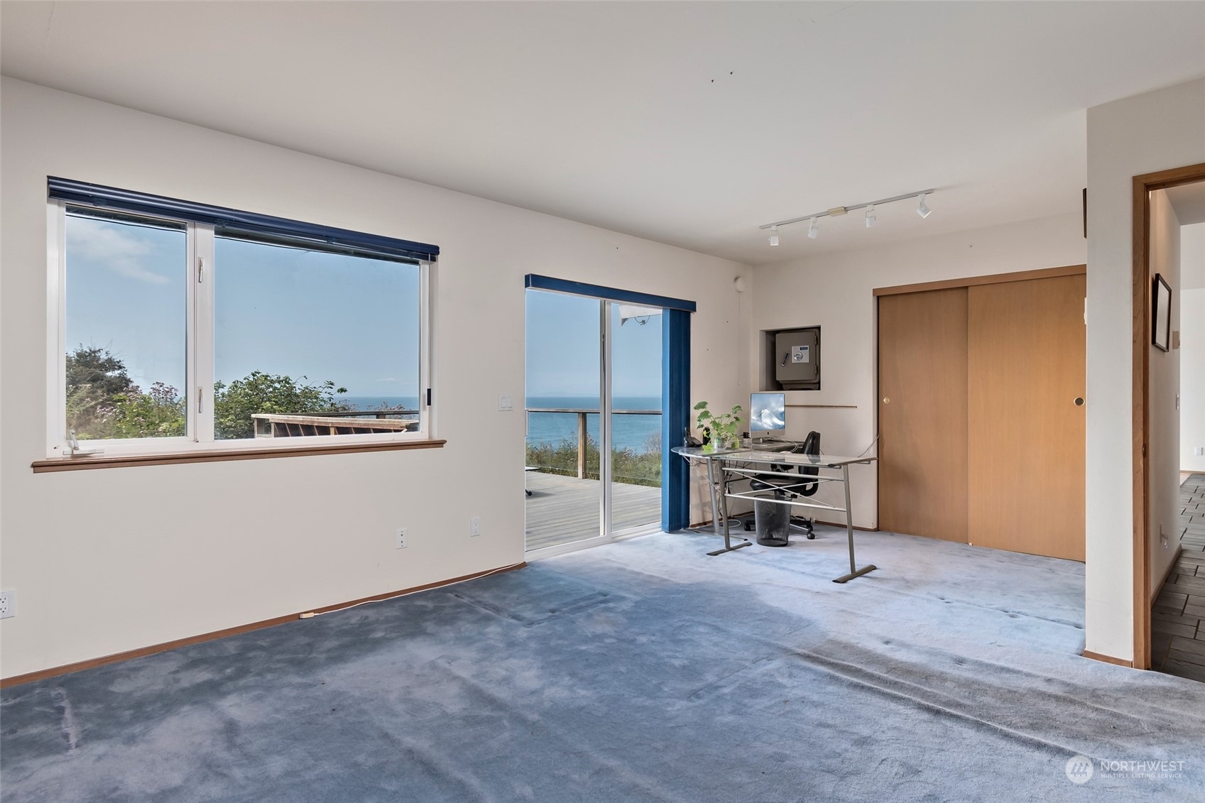 2355 West Beach Road Oak Harbor, WA 98277 - Photo 21 of 39 Gallery Image 21