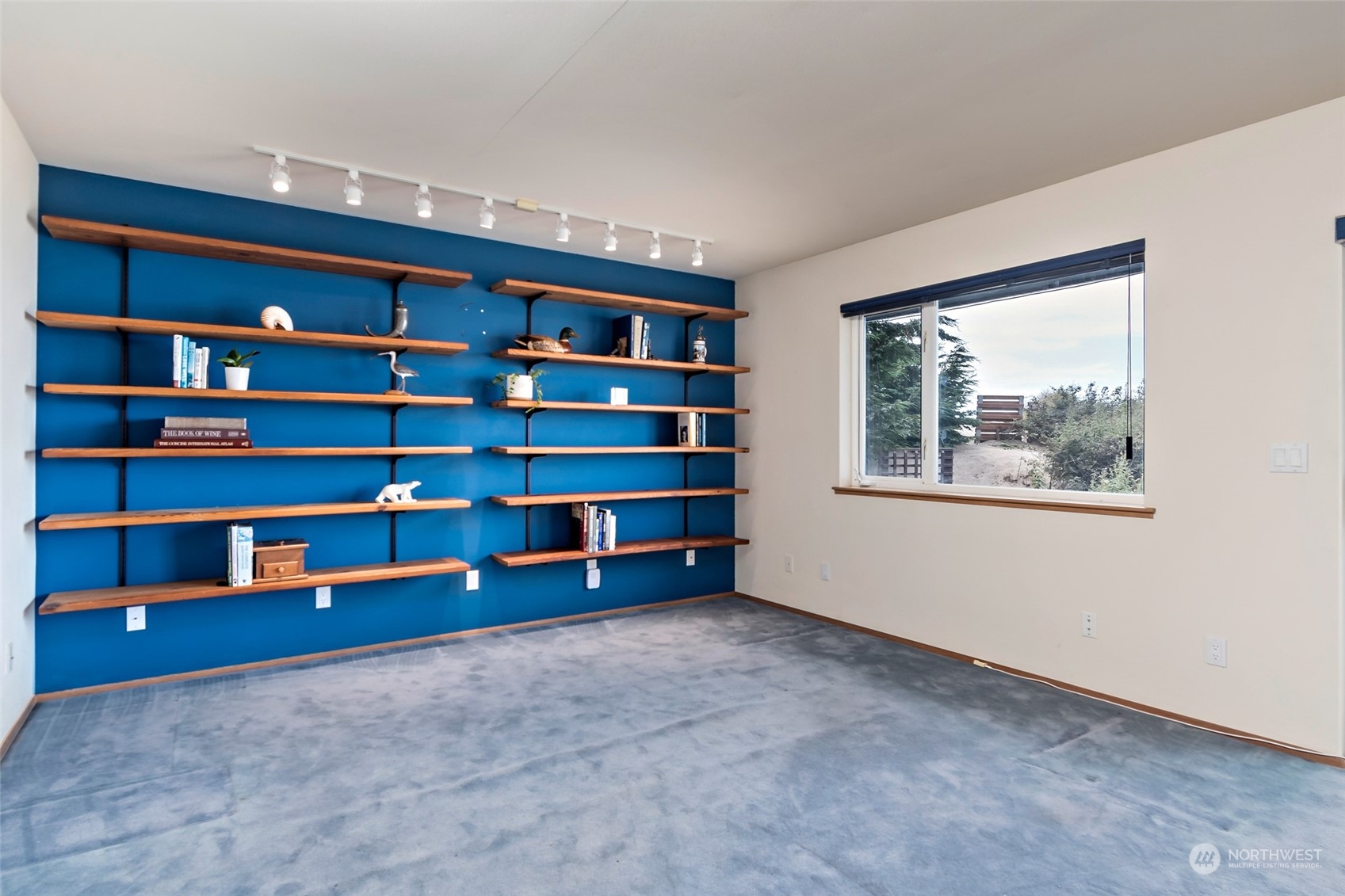 2355 West Beach Road Oak Harbor, WA 98277 - Photo 22 of 39 Gallery Image 22