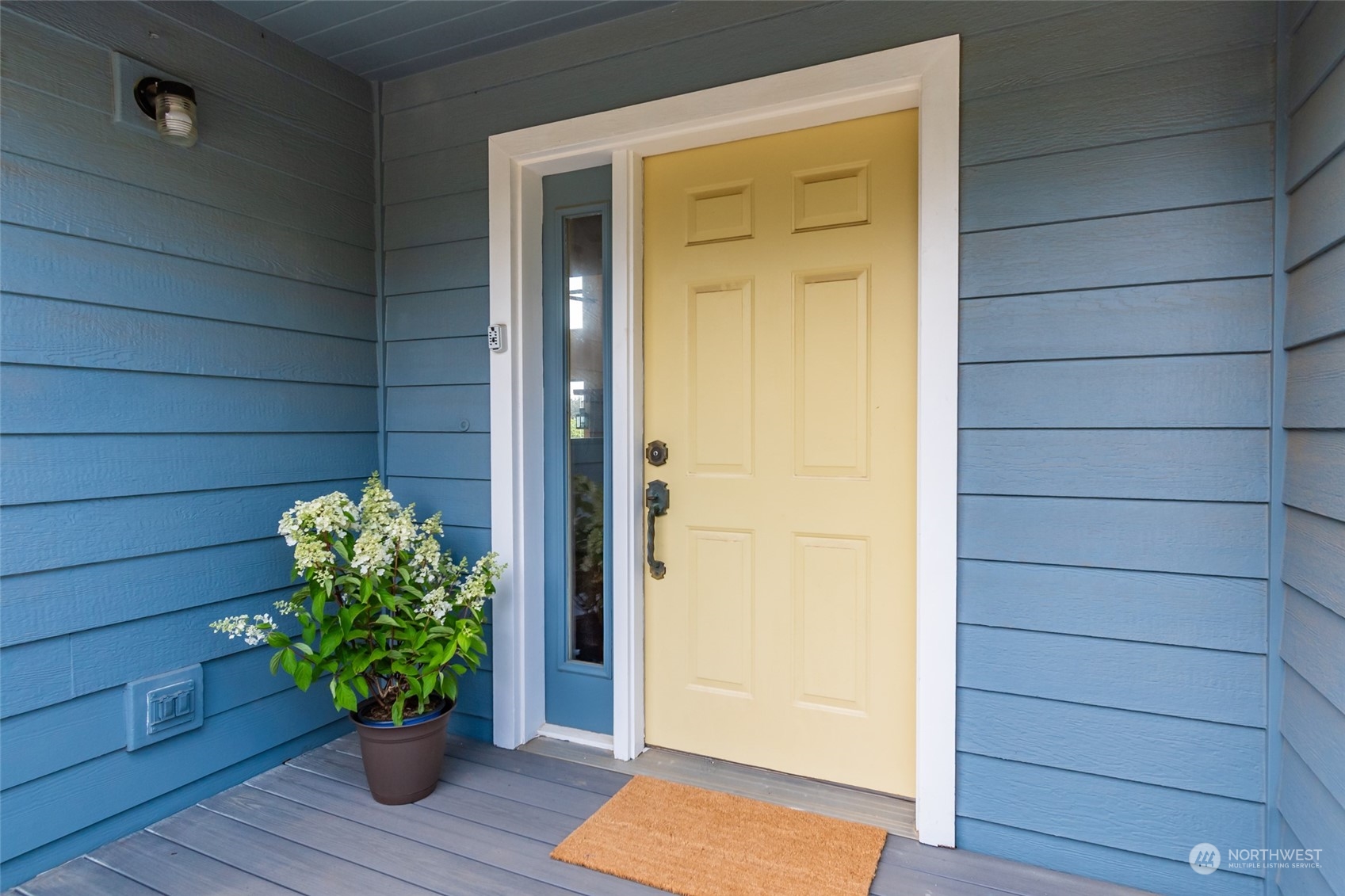 2355 West Beach Road Oak Harbor, WA 98277 - Photo 4 of 39 Gallery Image 4