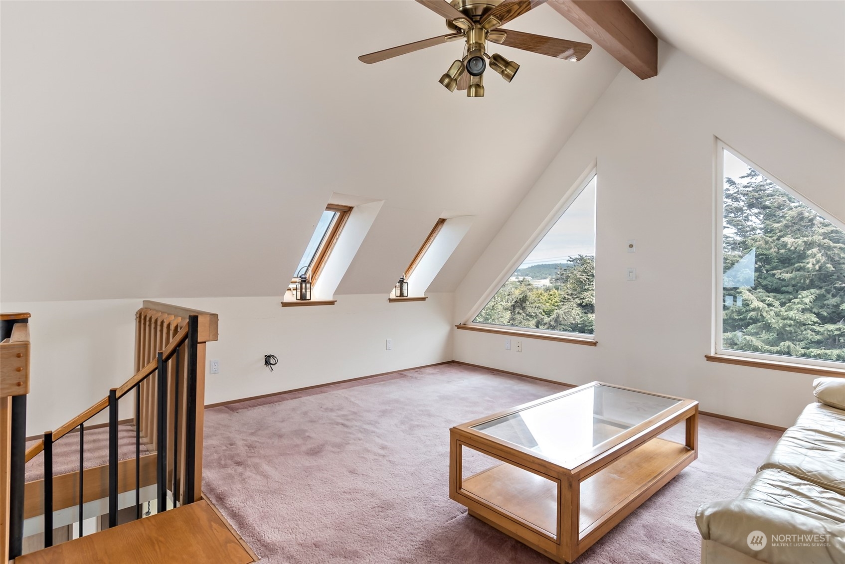2355 West Beach Road Oak Harbor, WA 98277 - Photo 8 of 39 Gallery Image 8