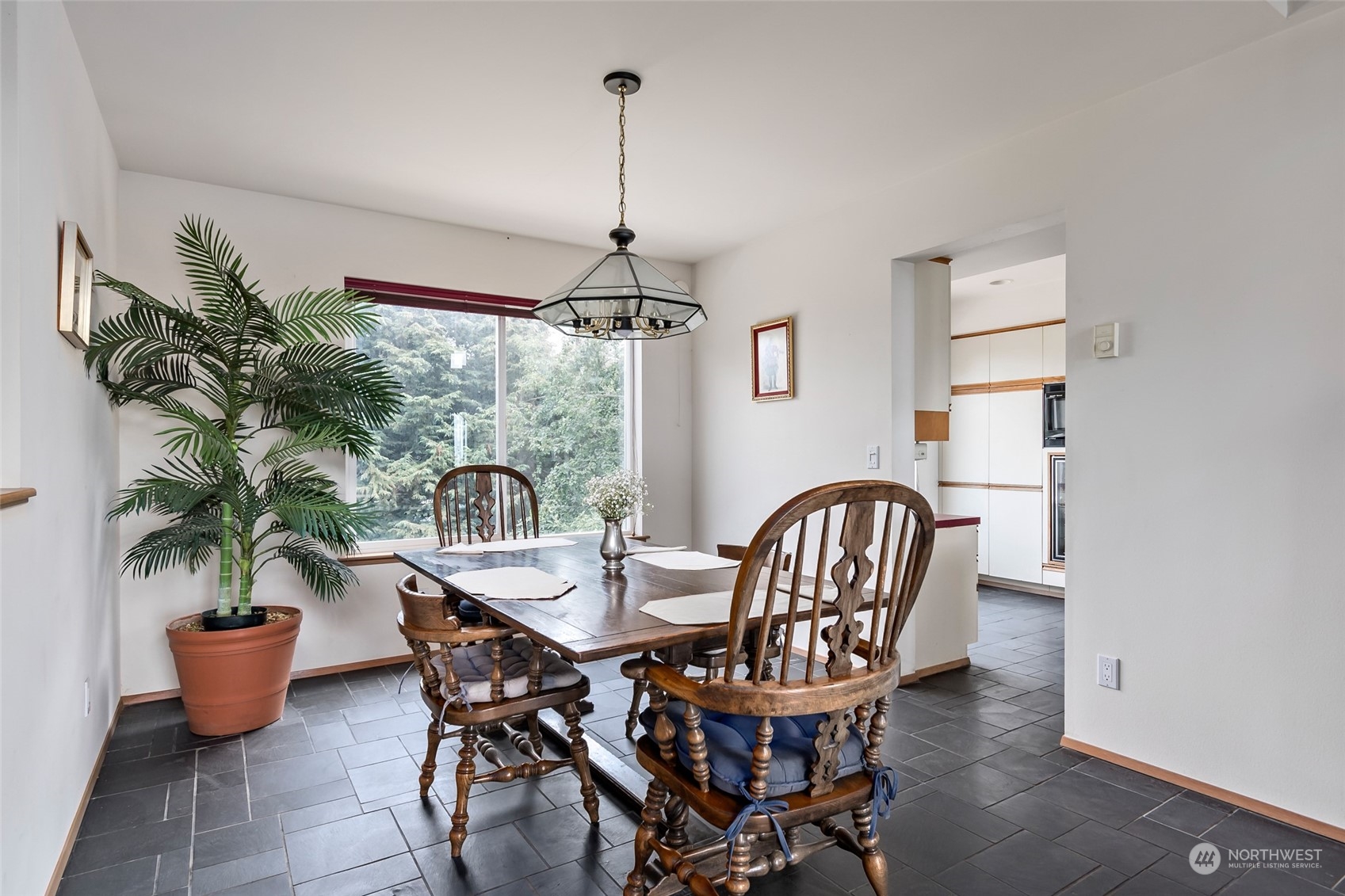 2355 West Beach Road Oak Harbor, WA 98277 - Photo 10 of 39 Gallery Image 10