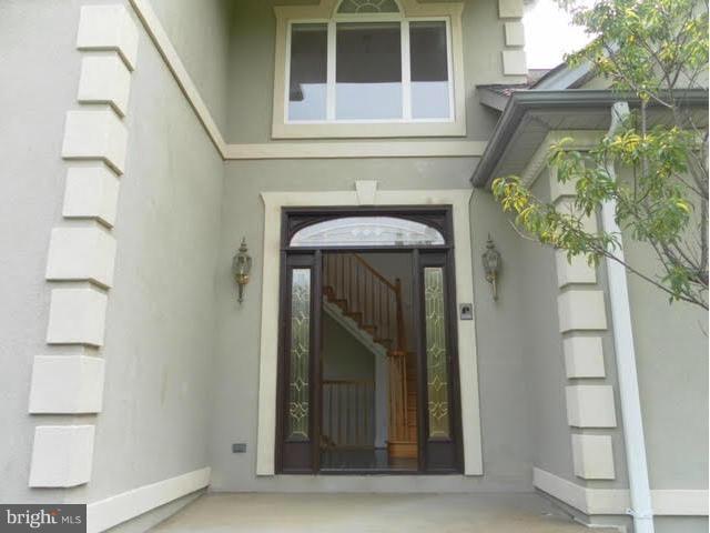 Exterior (Front)