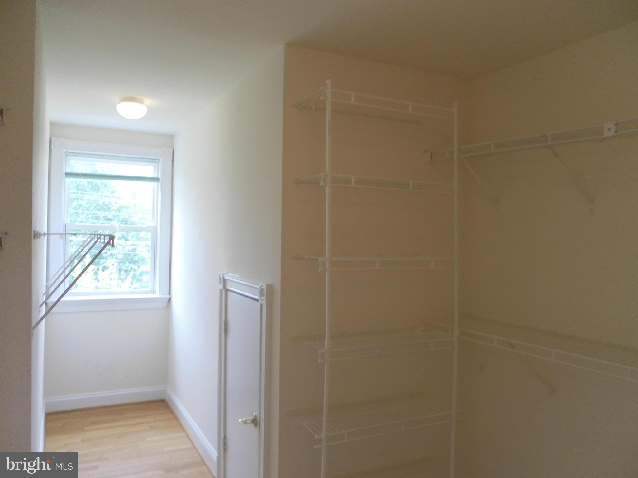 5931 Colchester Road Fairfax, VA 22030 - Photo 12 of 18 Bedroom (Master)