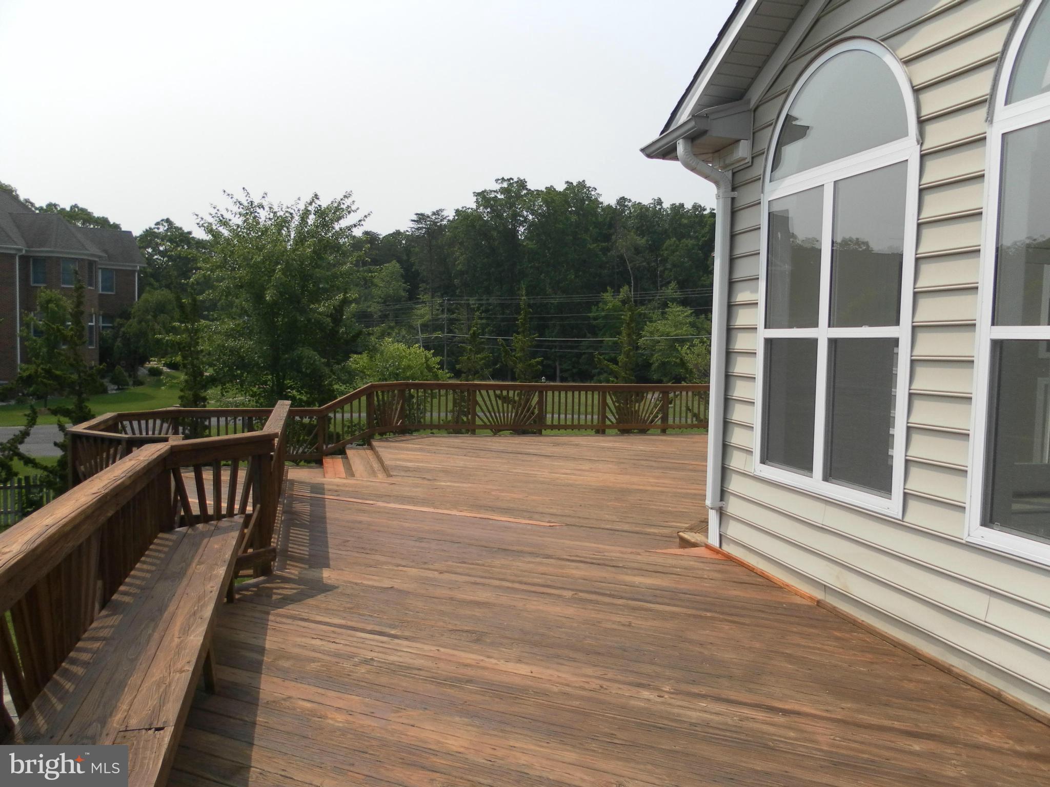 5931 Colchester Road Fairfax, VA 22030 - Photo 17 of 18 Exterior (Rear)