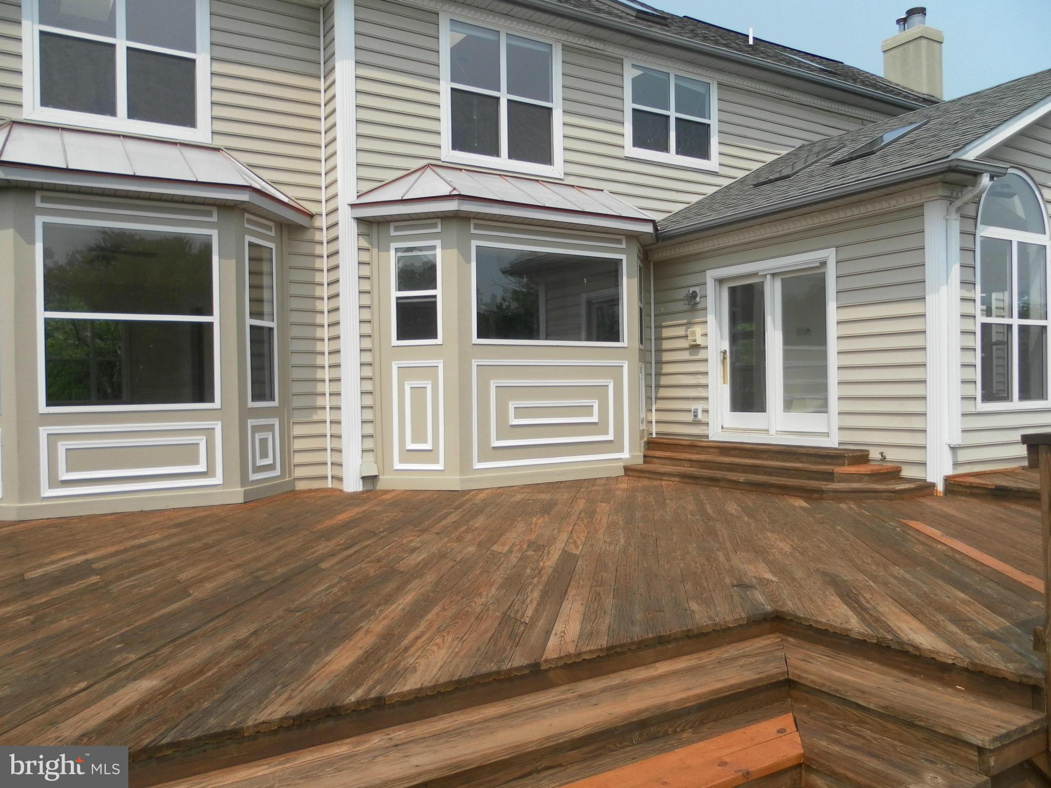 5931 Colchester Road Fairfax, VA 22030 - Photo 18 of 18 Exterior (Rear)