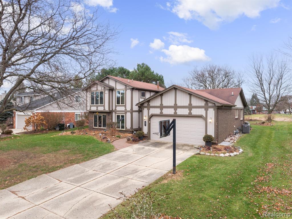 591 Lockport Road Rochester Hills, MI 48307 - Photo 2 of 40
