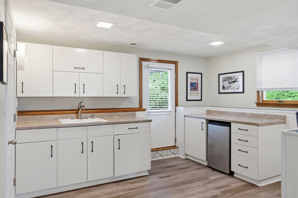 33 R Melrose Avenue Wilmington, MA 01887 - Photo 17 of 28 Gallery Image 17