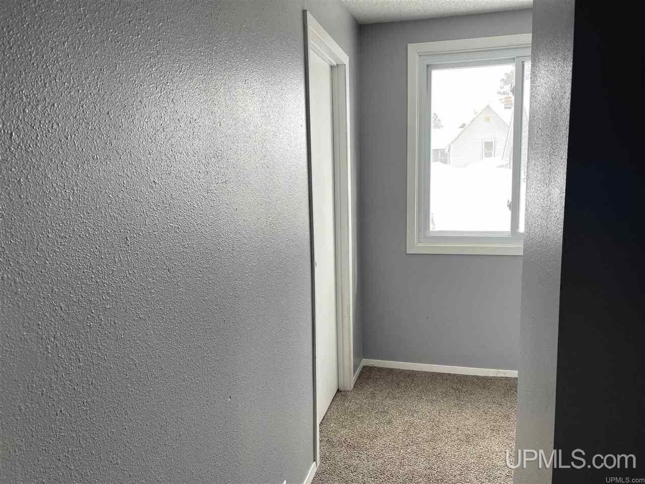 508 Division Street Hurley, WI 54534 - Photo 14 of 26