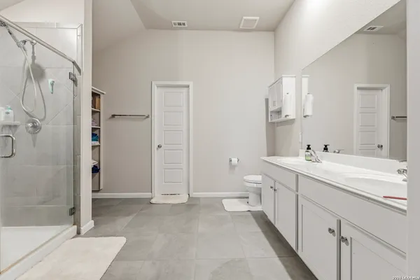 $2,100 | 5538 Jade Valley, San Antonio, TX 78242