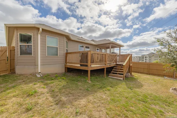 $2,100 | 5538 Jade Valley, San Antonio, TX 78242