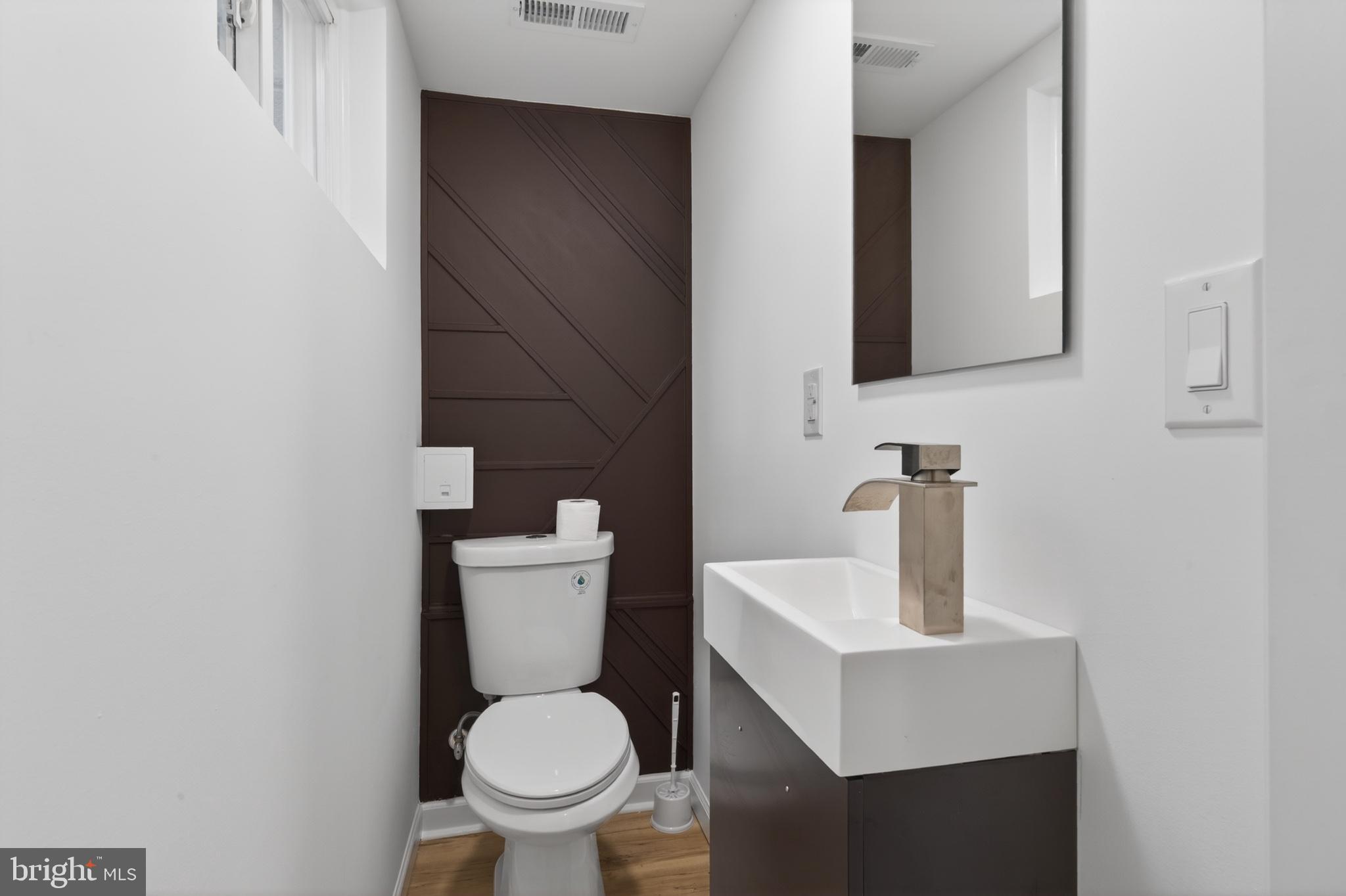 501 Hemlock Road Flourtown, PA 19031 - Photo 13 of 47 Sleek modern bathroom with stylish accents.
