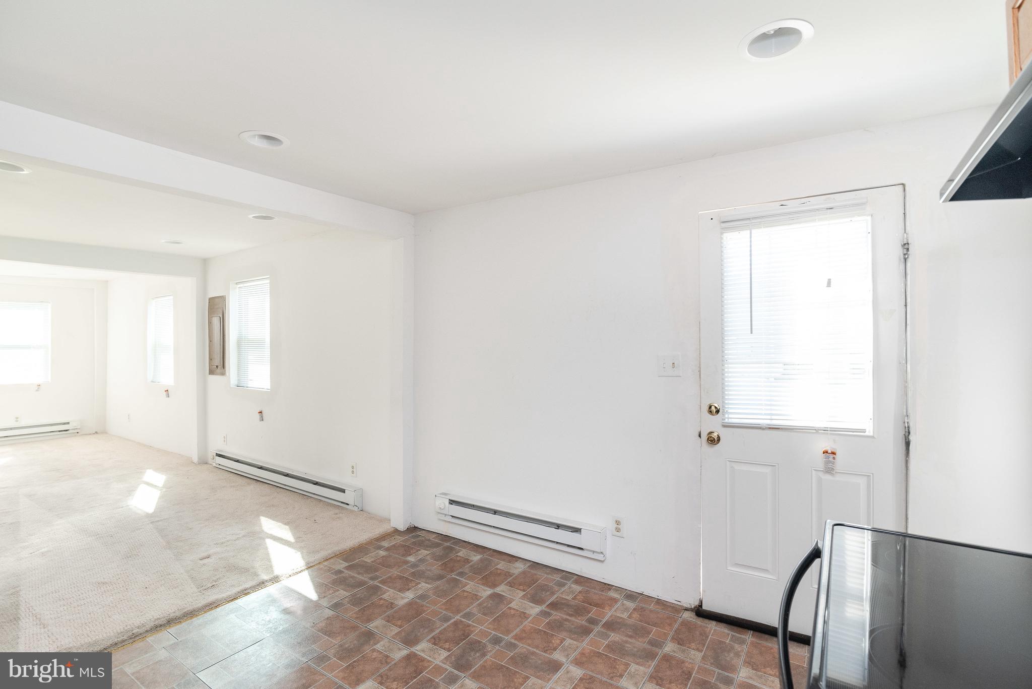 7608 Harmans Road Hanover, MD 21076 - Photo 15 of 33 Kitchen/Dining