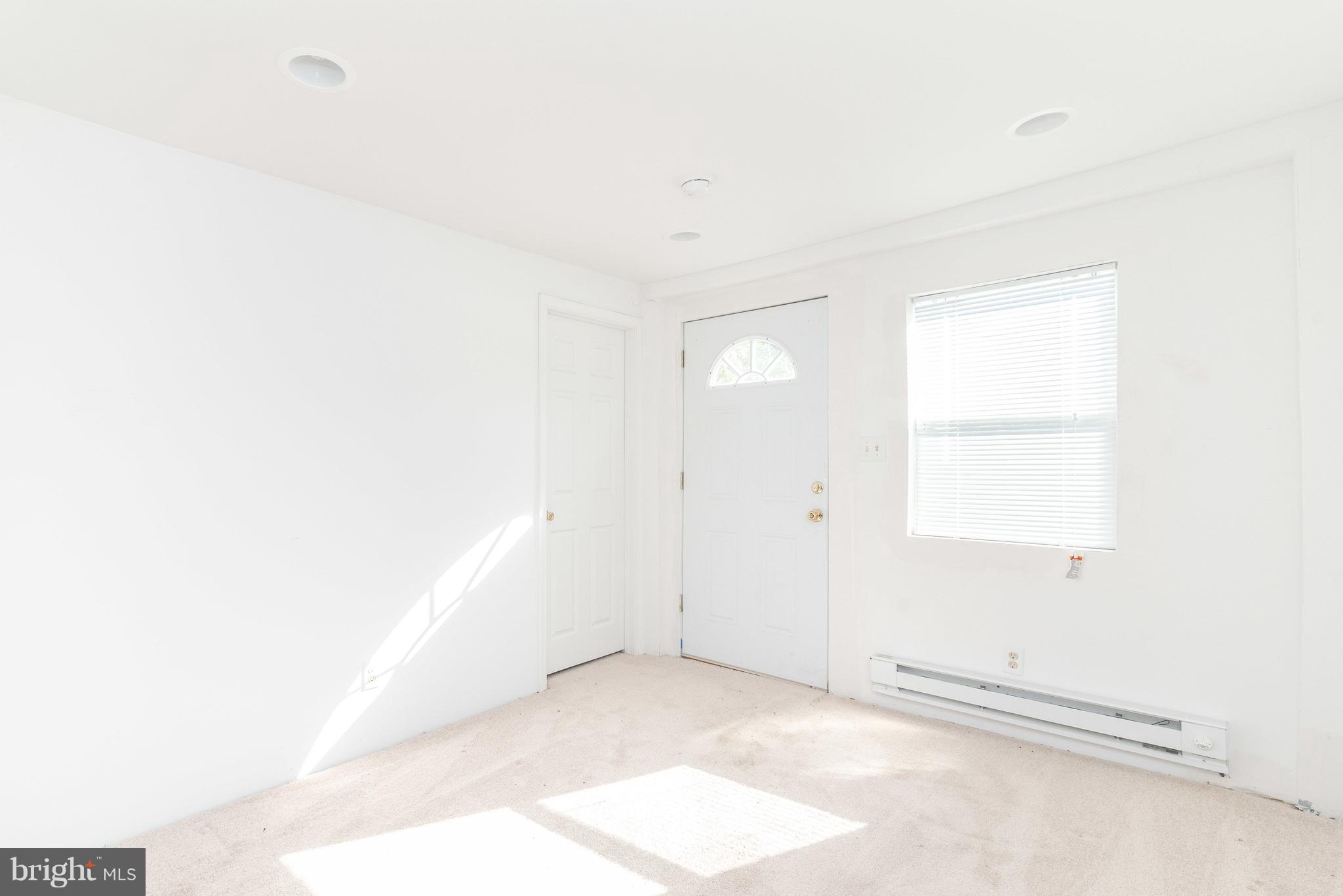 7608 Harmans Road Hanover, MD 21076 - Photo 5 of 33 Living Room