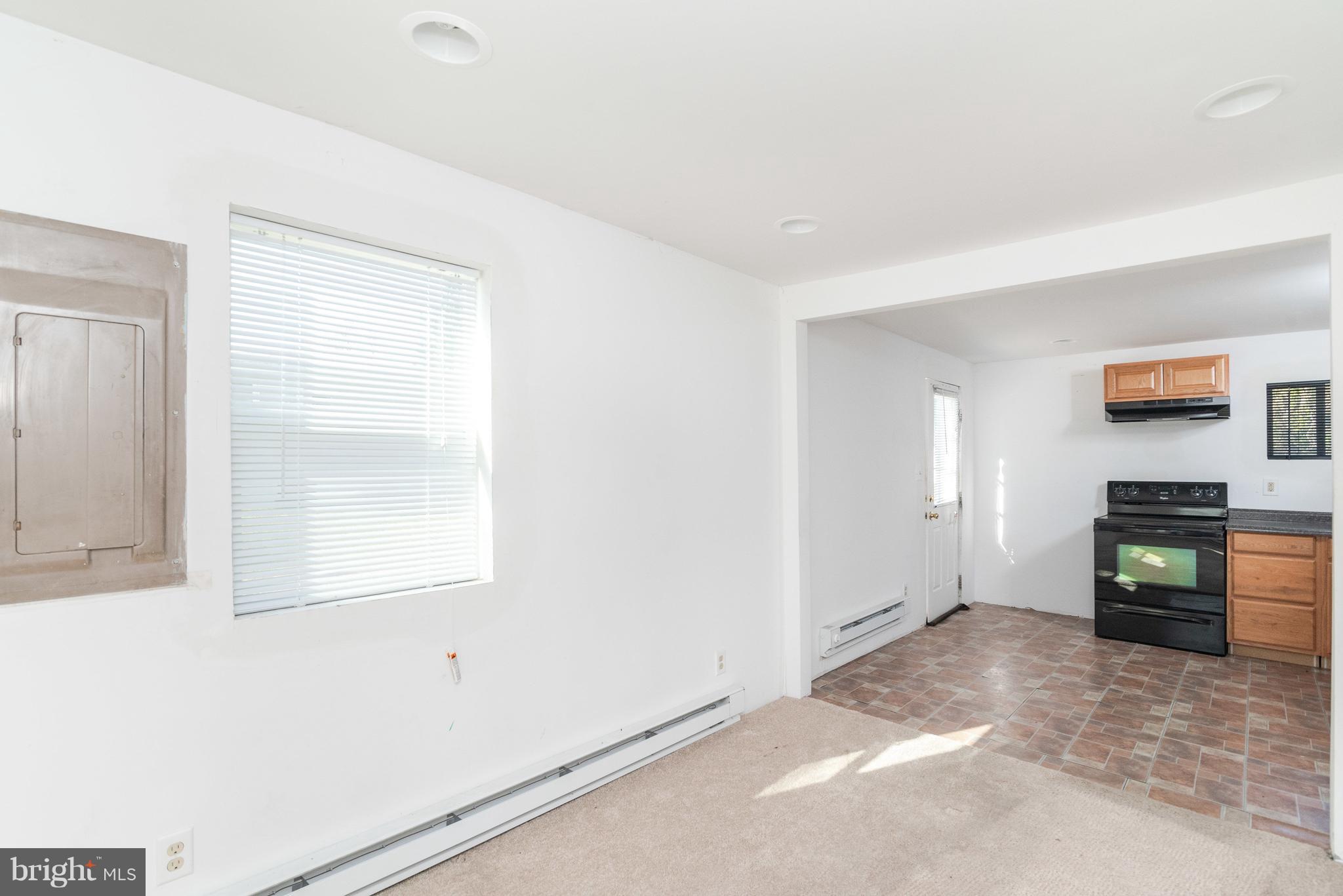 7608 Harmans Road Hanover, MD 21076 - Photo 10 of 33 Dining/Kitchen