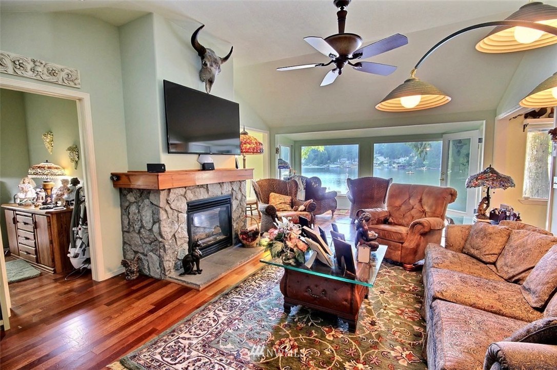 2415 Southwest Lake Roesiger Road Snohomish, WA 98290 - Photo 2 of 24